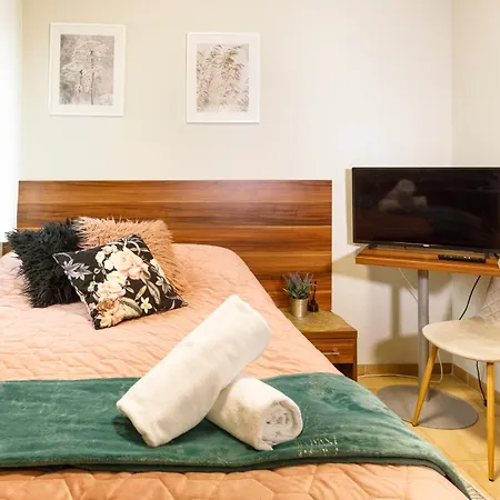 Zacisze Sosnowe Holiday home *